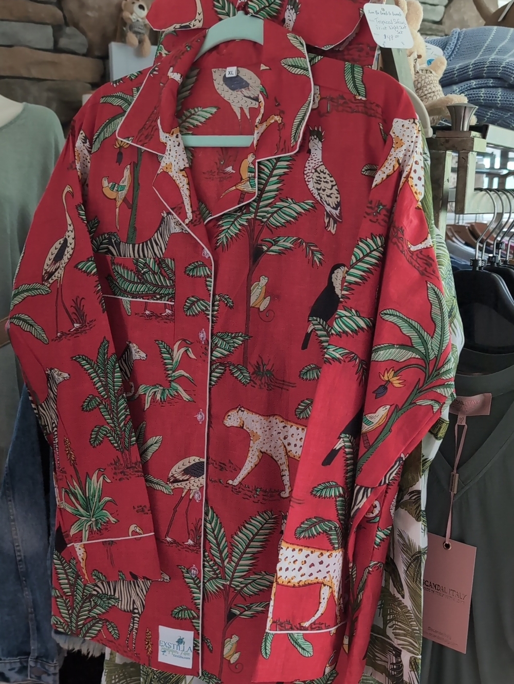 XL Red Bird-Print Pet Cage Cover - Decorative Bird Pattern